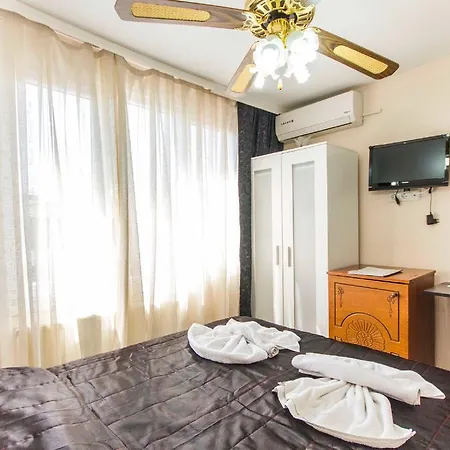 Konukevi Hagia Sophia Suites