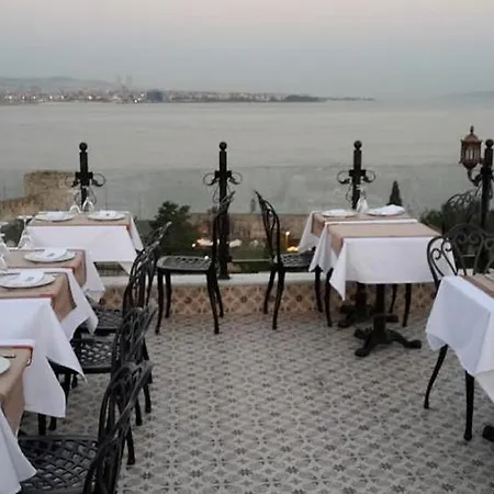 Hagia Sophia Suites בית הארחה